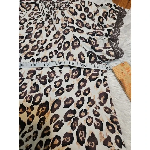 Soma Brown Animal Print Pajama Top Short Sleeve Lace Trim SZ M - Picture 3 of 7